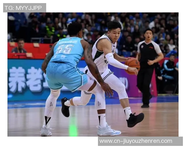 实时新闻赛后分析杭州篮球队与南京篮球队球员个人能力对比与表现评估 实时新闻赛后分析杭州篮球队与南京篮球队球员个人能力对比与表现评估